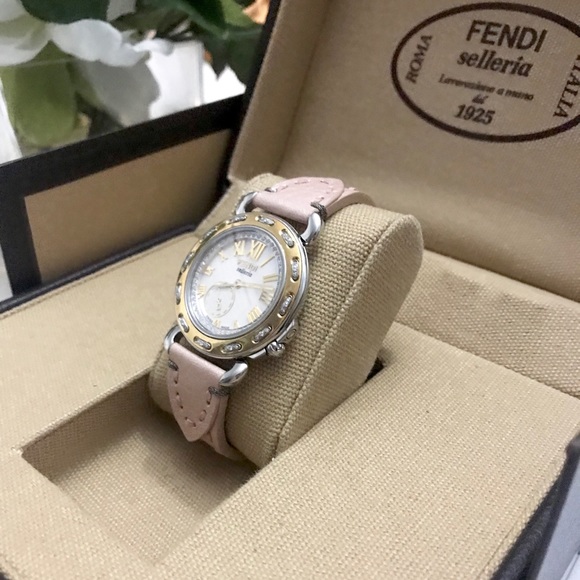 Auth $5800 diamond Fendi Selleria watch inbox - Picture 2 of 8